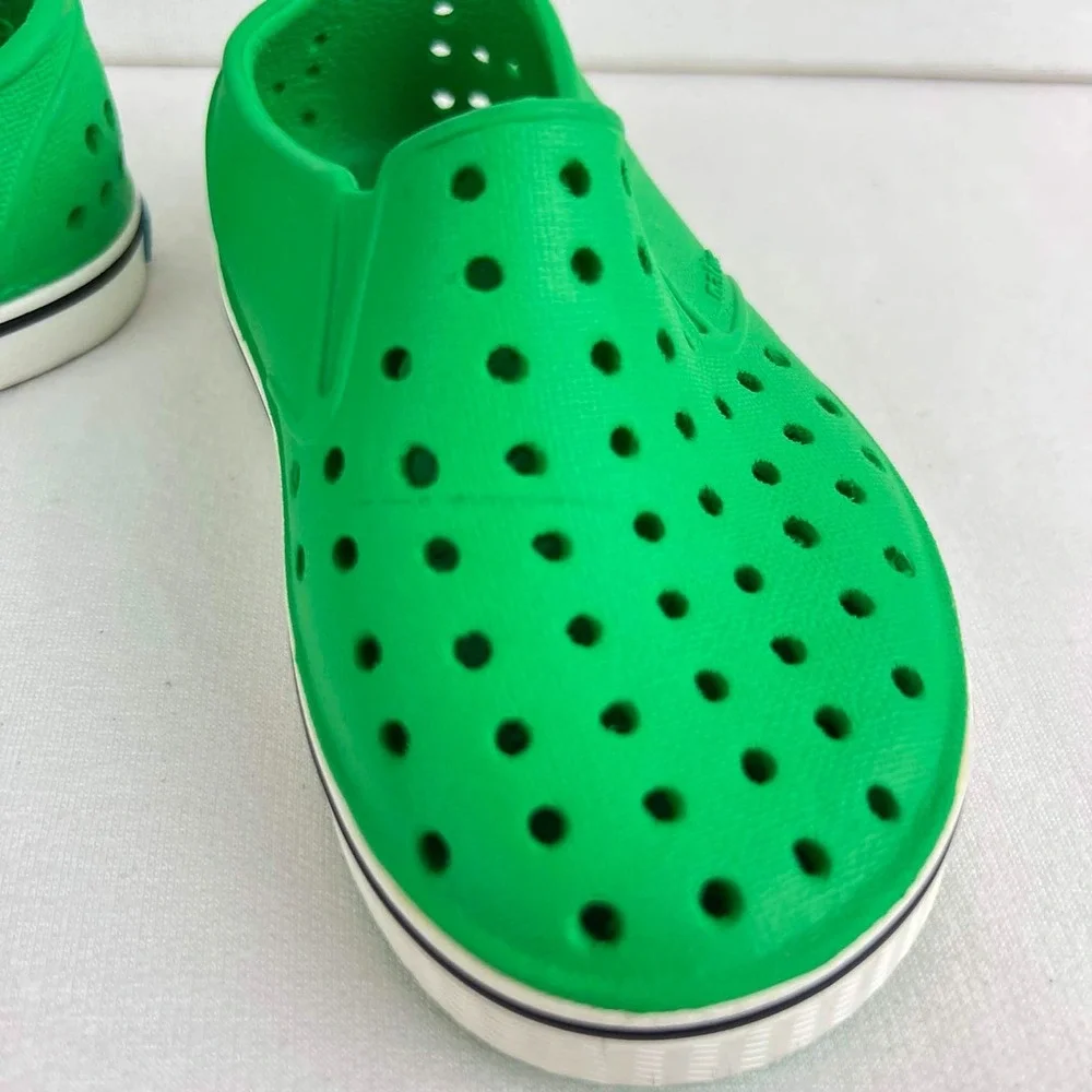 NWT Native Shoes Miles Kids Green Shell White Slip On Water Shoes EVA Size C7